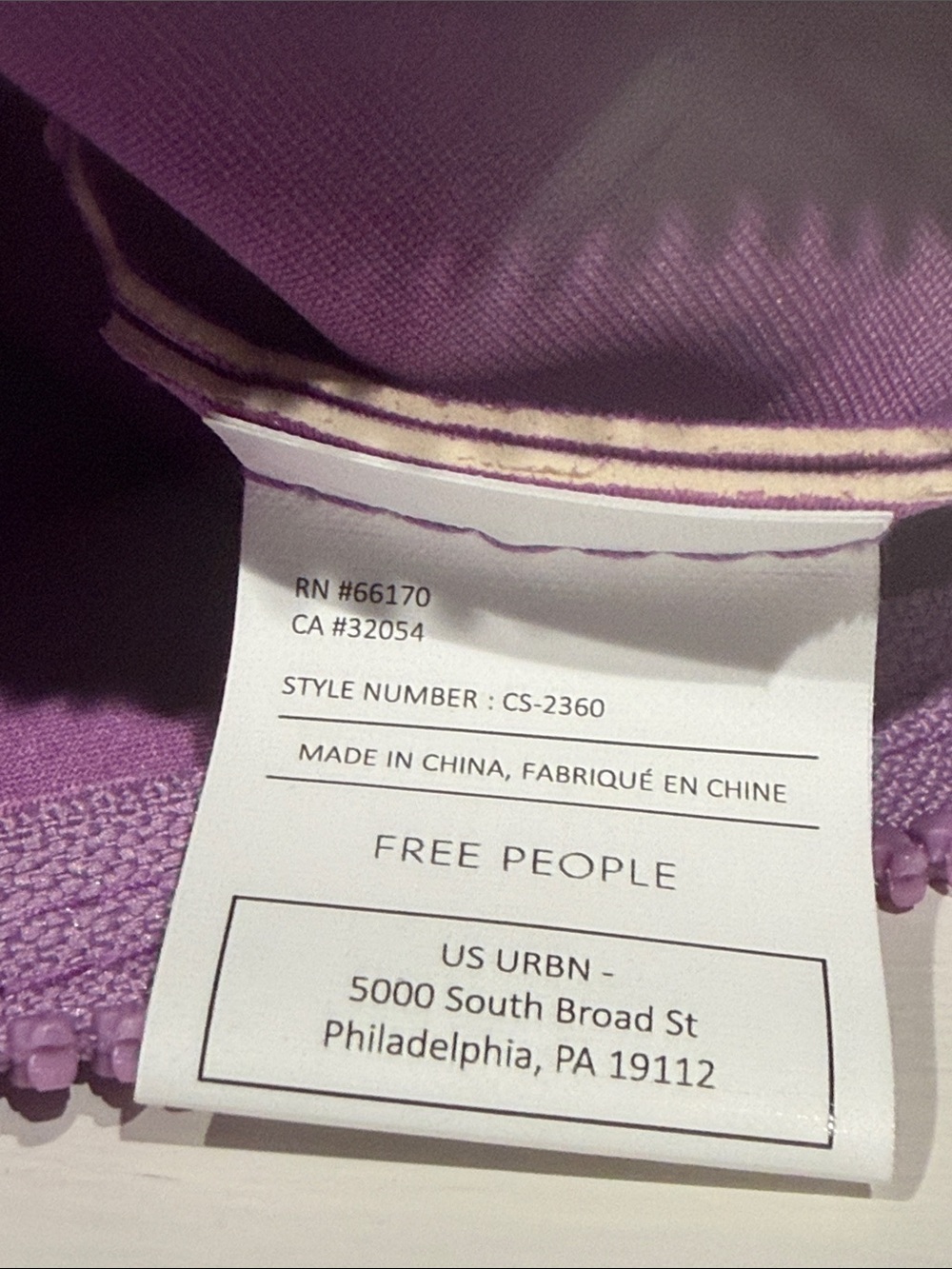 Limited Edition Free People Neoprene Lavender Cosmetic Travel Makeup Pouch Bag - Picture 6 of 7